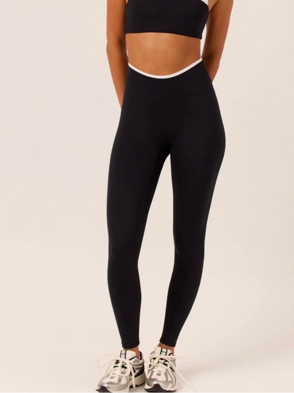 NWOT CROP SHOP BOUTIQUE CSB Serenity Dip Leggings - Black White Two Tone - Small